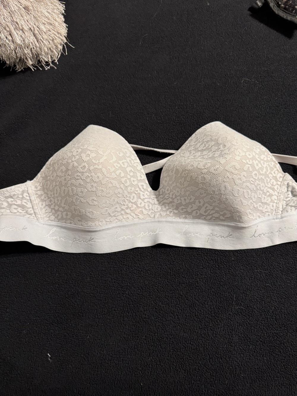 PINK Victoria's Secret Lace-Texture Strapless Bra in Light Cream